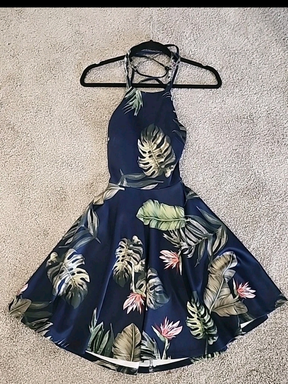 Windsor Lattice Back Dress Size Small